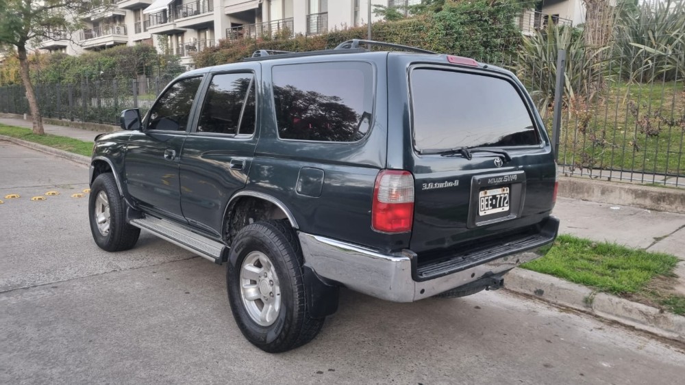 Toyota Sw4  4x4 3.0 Turbo  — foto 11
